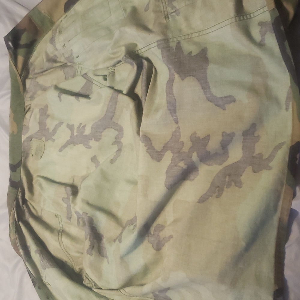 Authentic Army Button Up - image 5